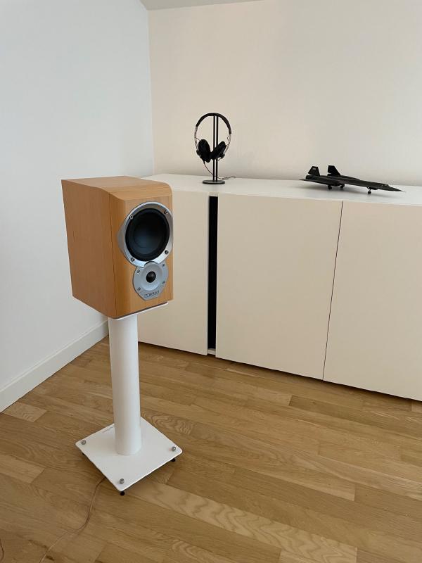 Hi-fi speaker